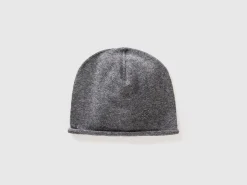 Cashmere blend cap