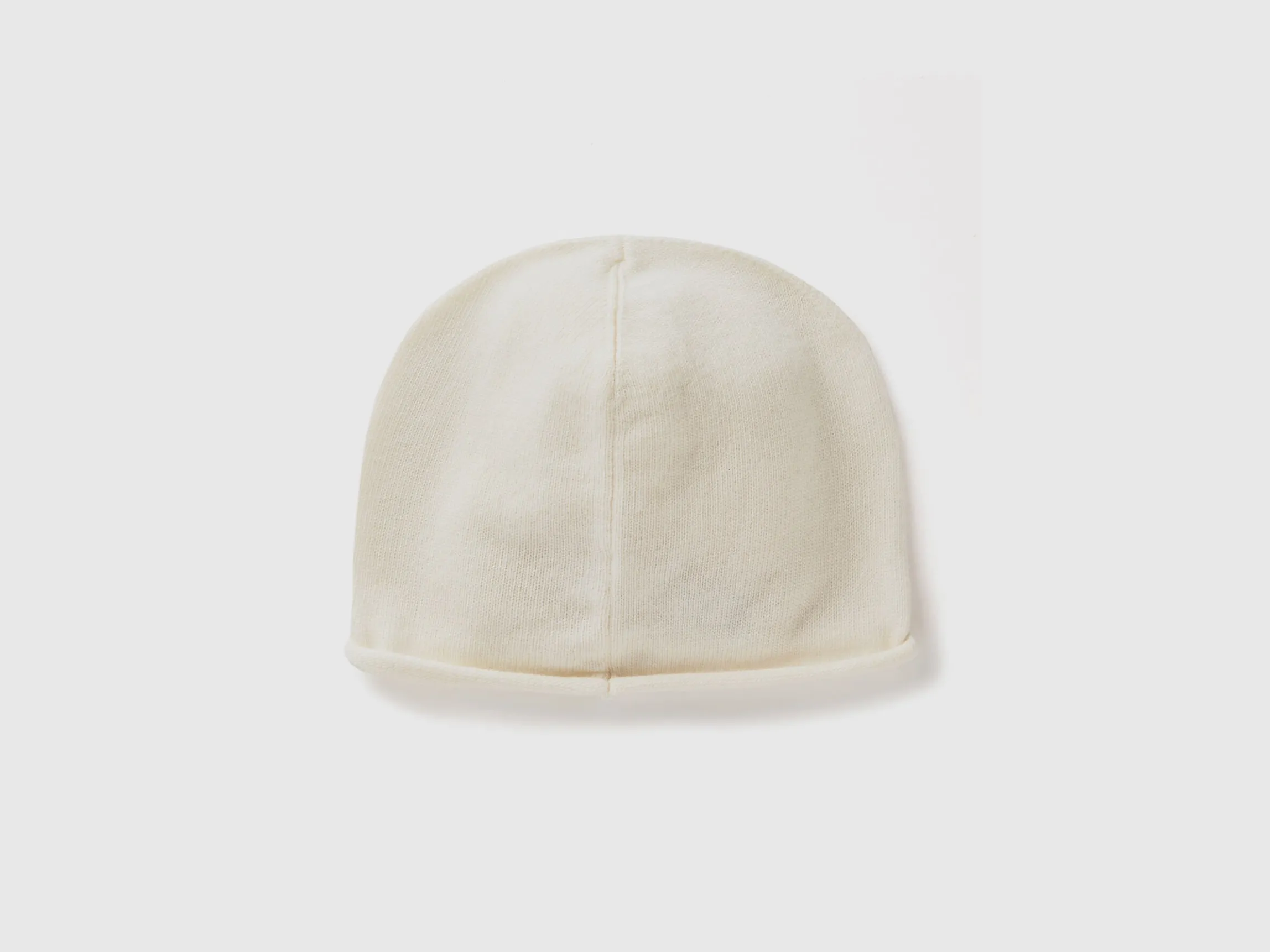 Cashmere blend cap