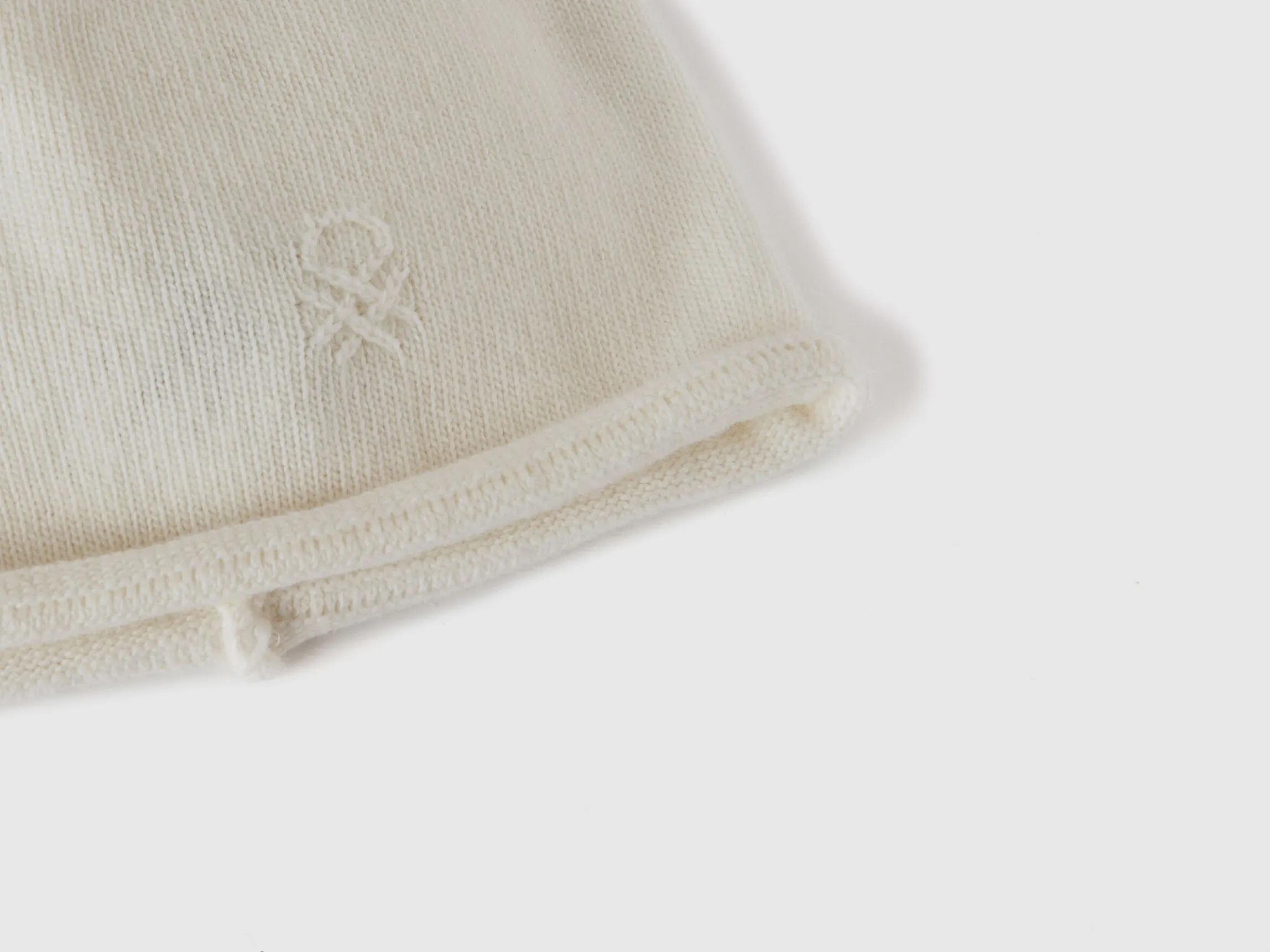 Cashmere blend cap
