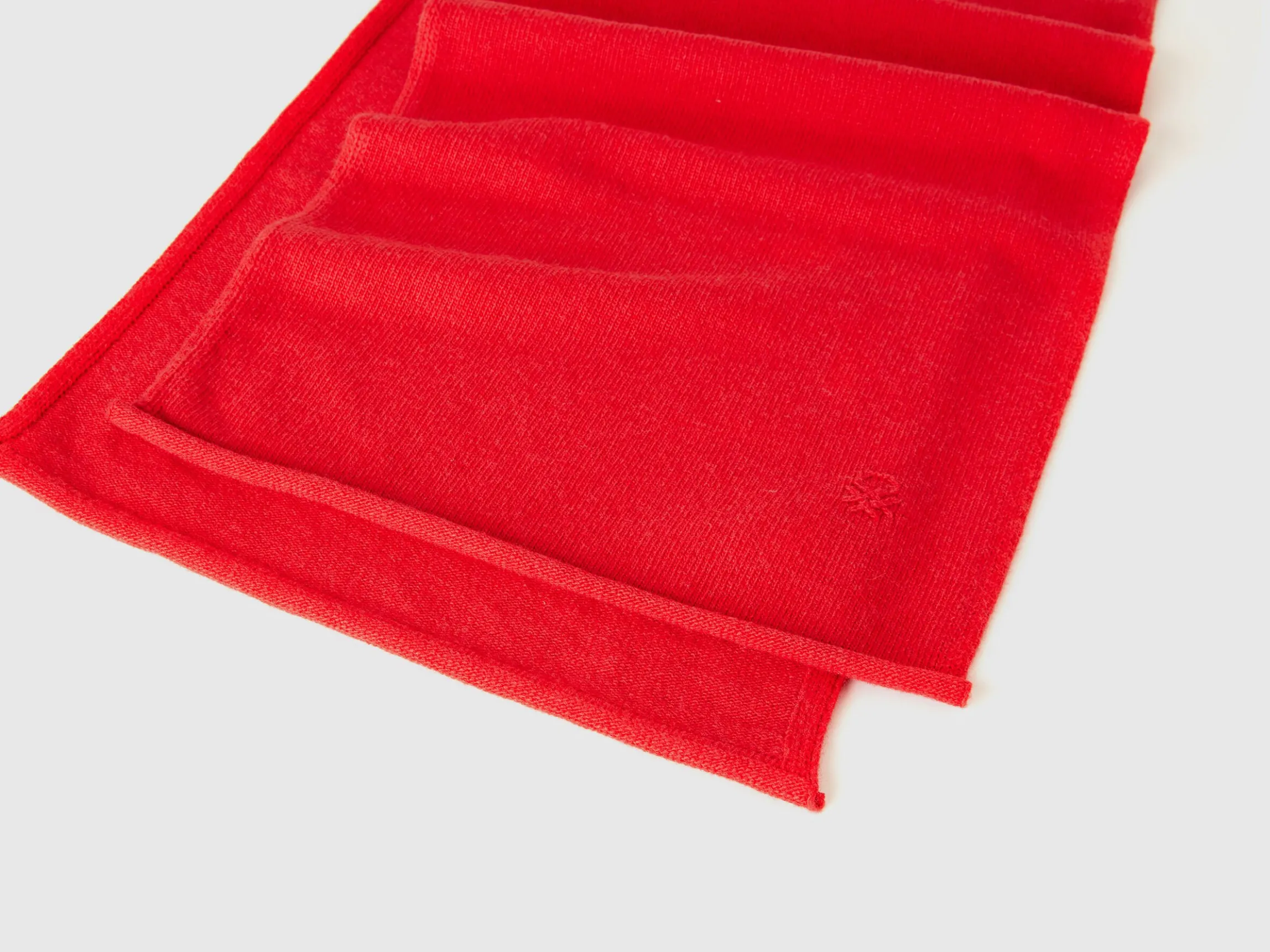 Cashmere blend scarf