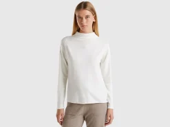 Cashmere blend sweater