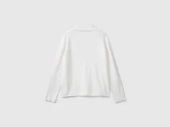 Cashmere blend sweater