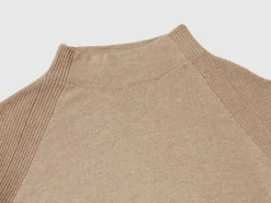 Cashmere blend sweater