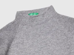 Cashmere blend sweater