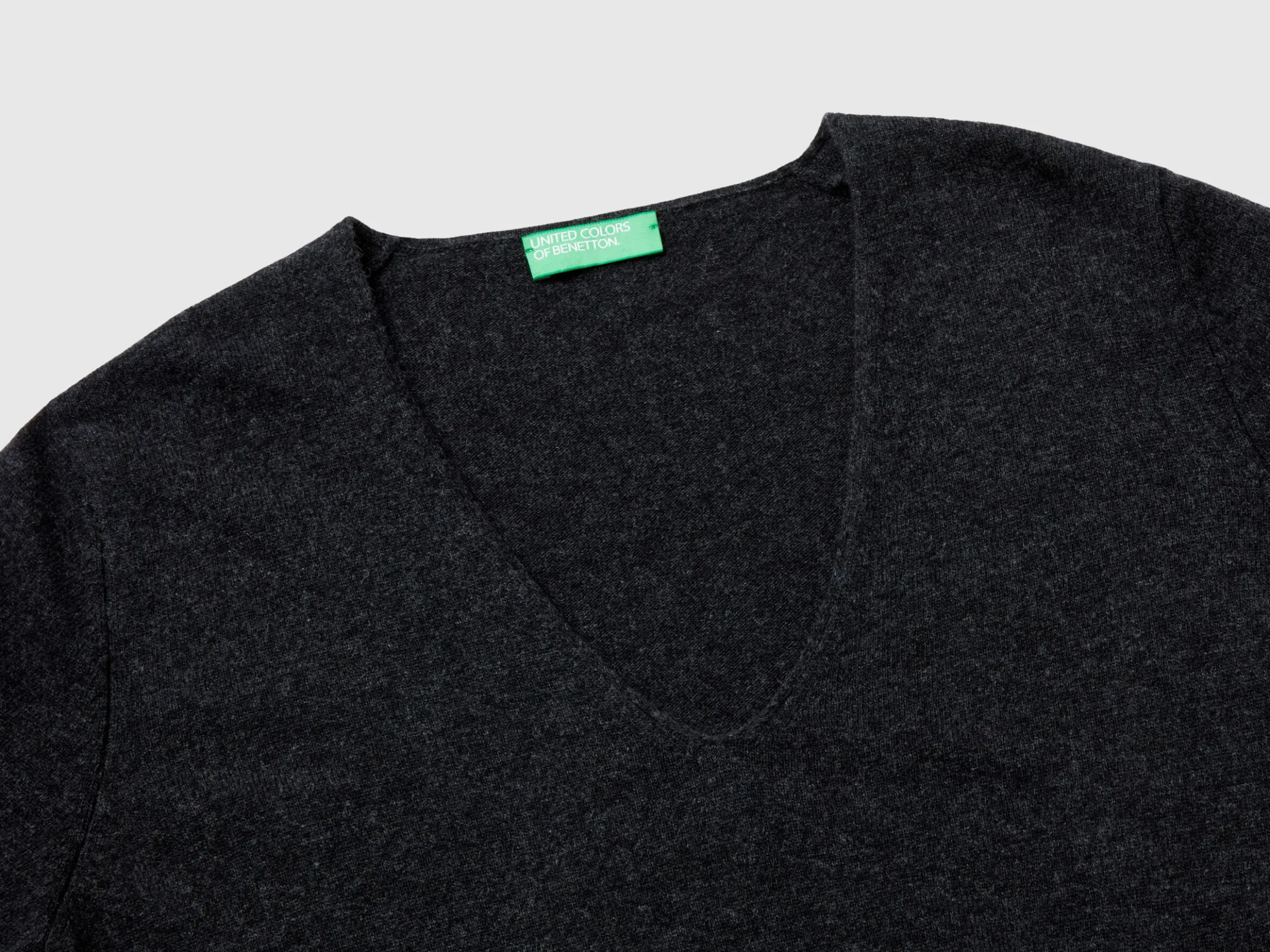 Charcoal gray V-neck sweater in pure Merino wool