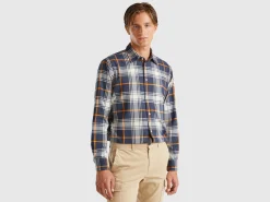 Check flannel shirt