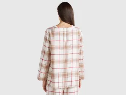 Check flannel top