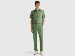 Chinos in pure linen
