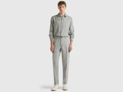 Chinos in pure linen