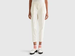 Chinos in velvet with stretch waist