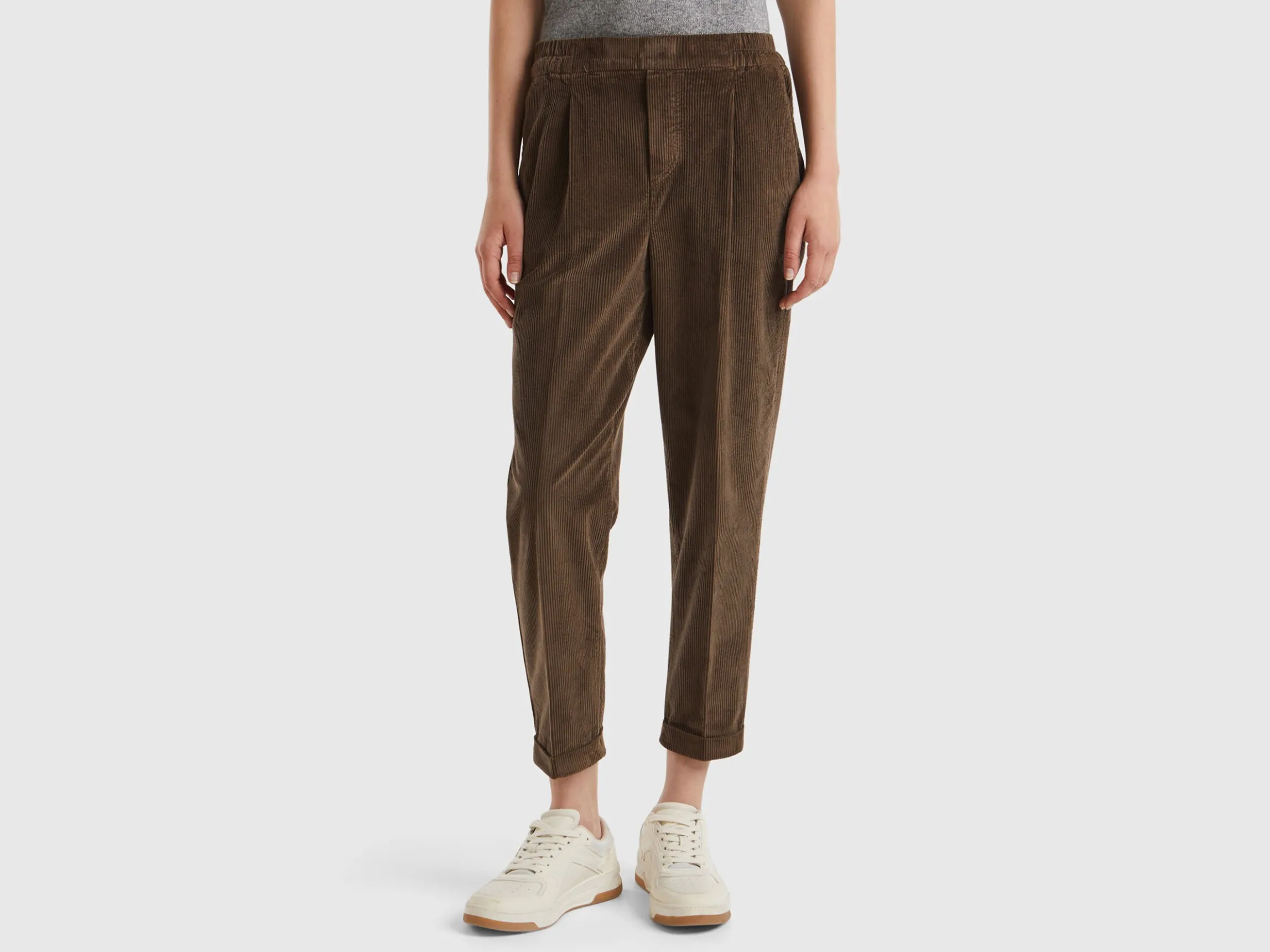 Chinos in velvet with stretch waist