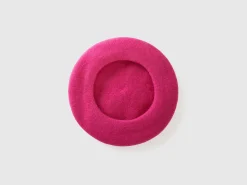 Classic beret in wool blend