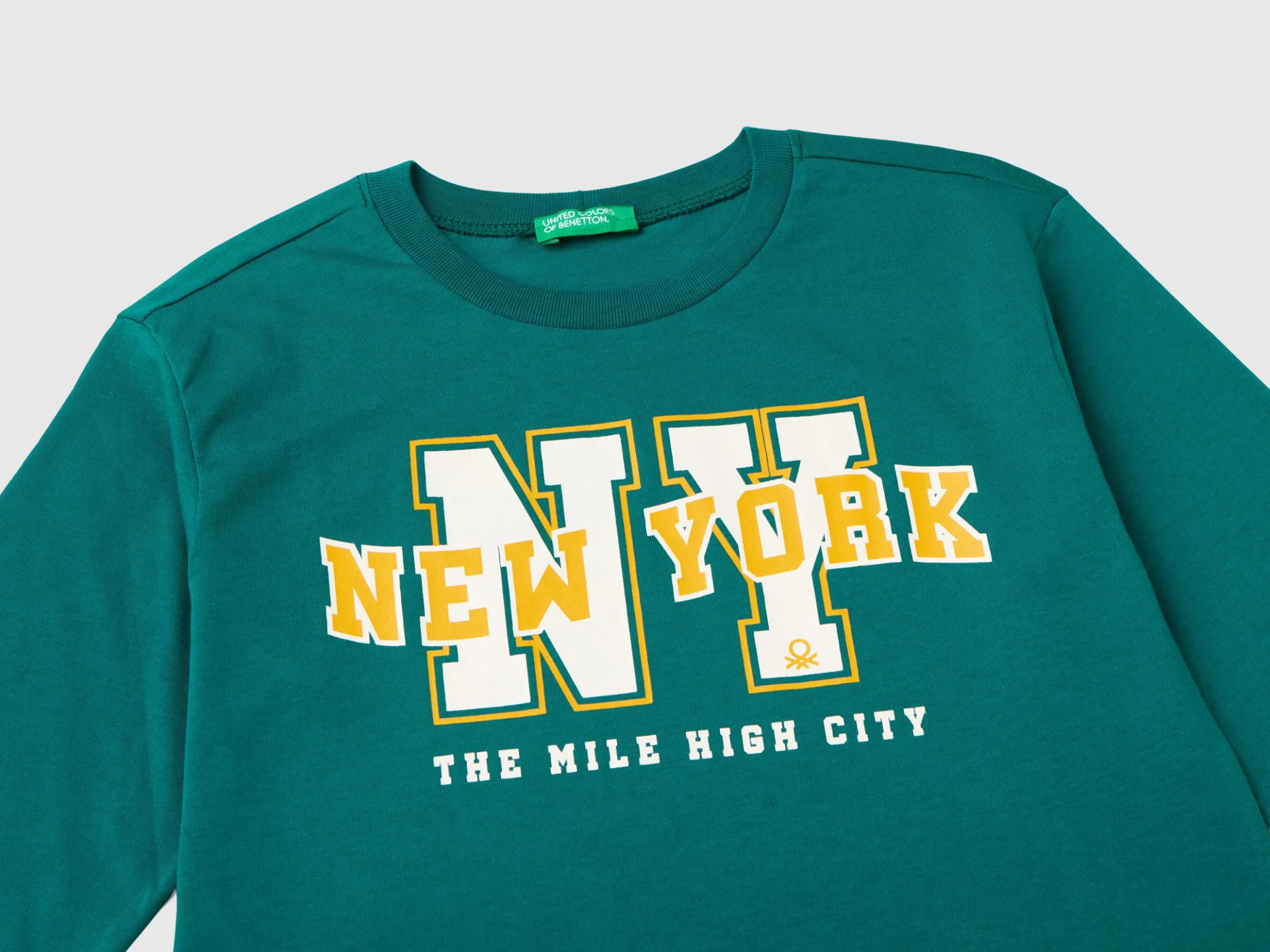 College style long sleeve t-shirt