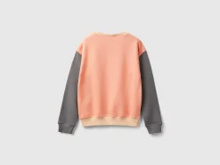 100% cotton sweatshirt with glittery logo
