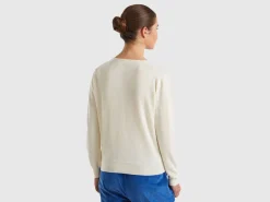 Cream V-neck sweater in pure Merino wool