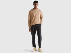 Crew neck sweater in cashmere and wool blend