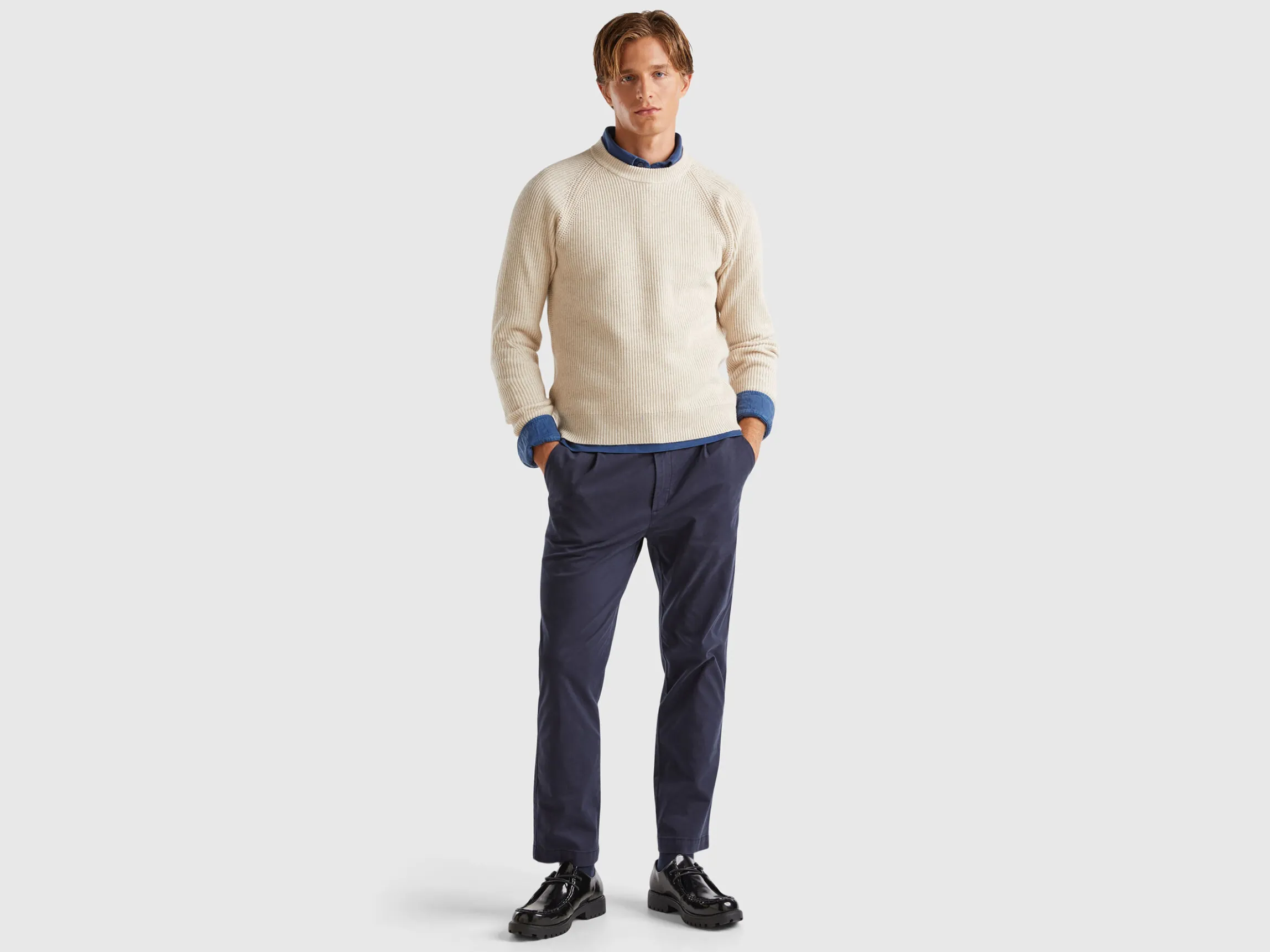 Crew neck sweater in cashmere blend