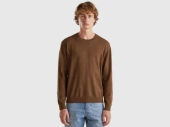 Crew neck sweater in lightweight cotton blend