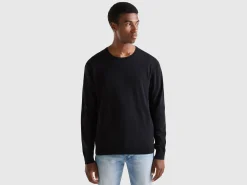 Crew neck sweater in lightweight cotton blend