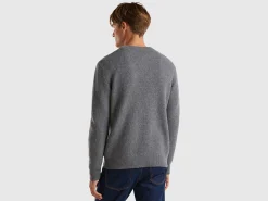 Crew neck sweater in wool blend