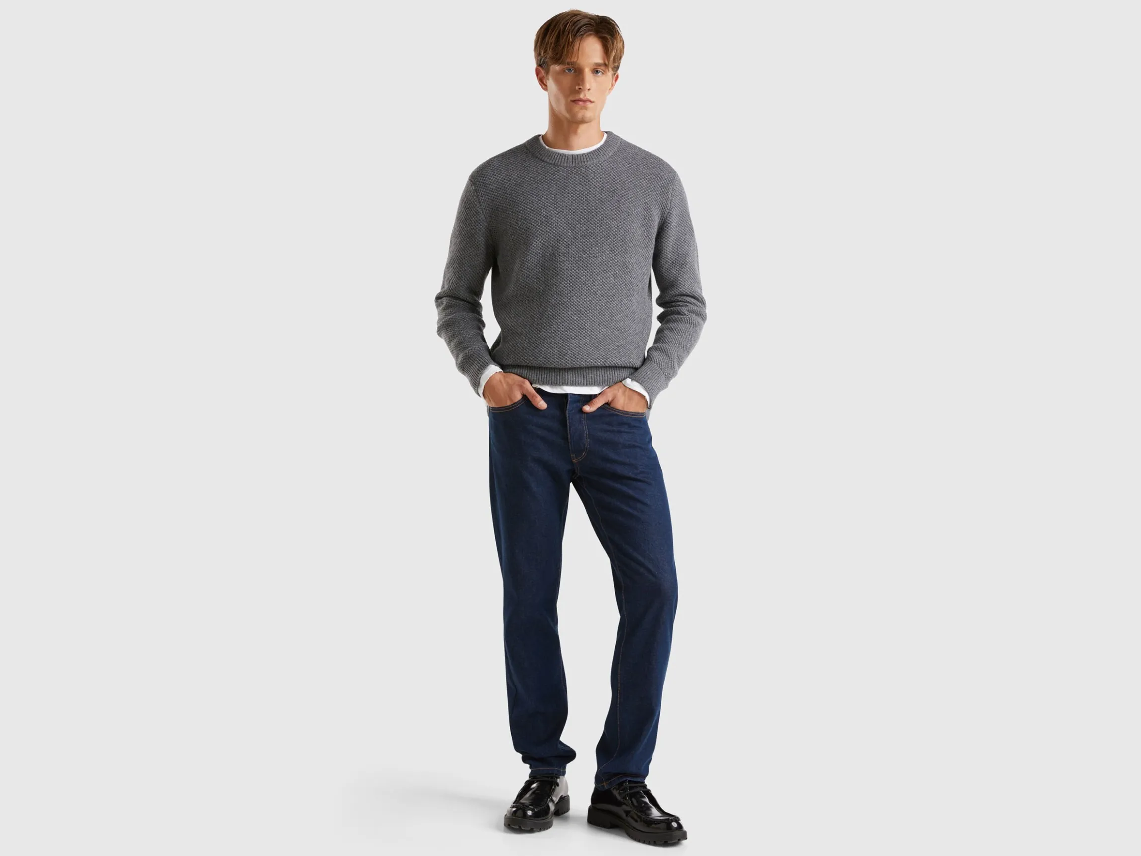 Crew neck sweater in wool blend