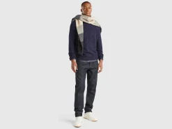 Crew neck sweater in wool blend