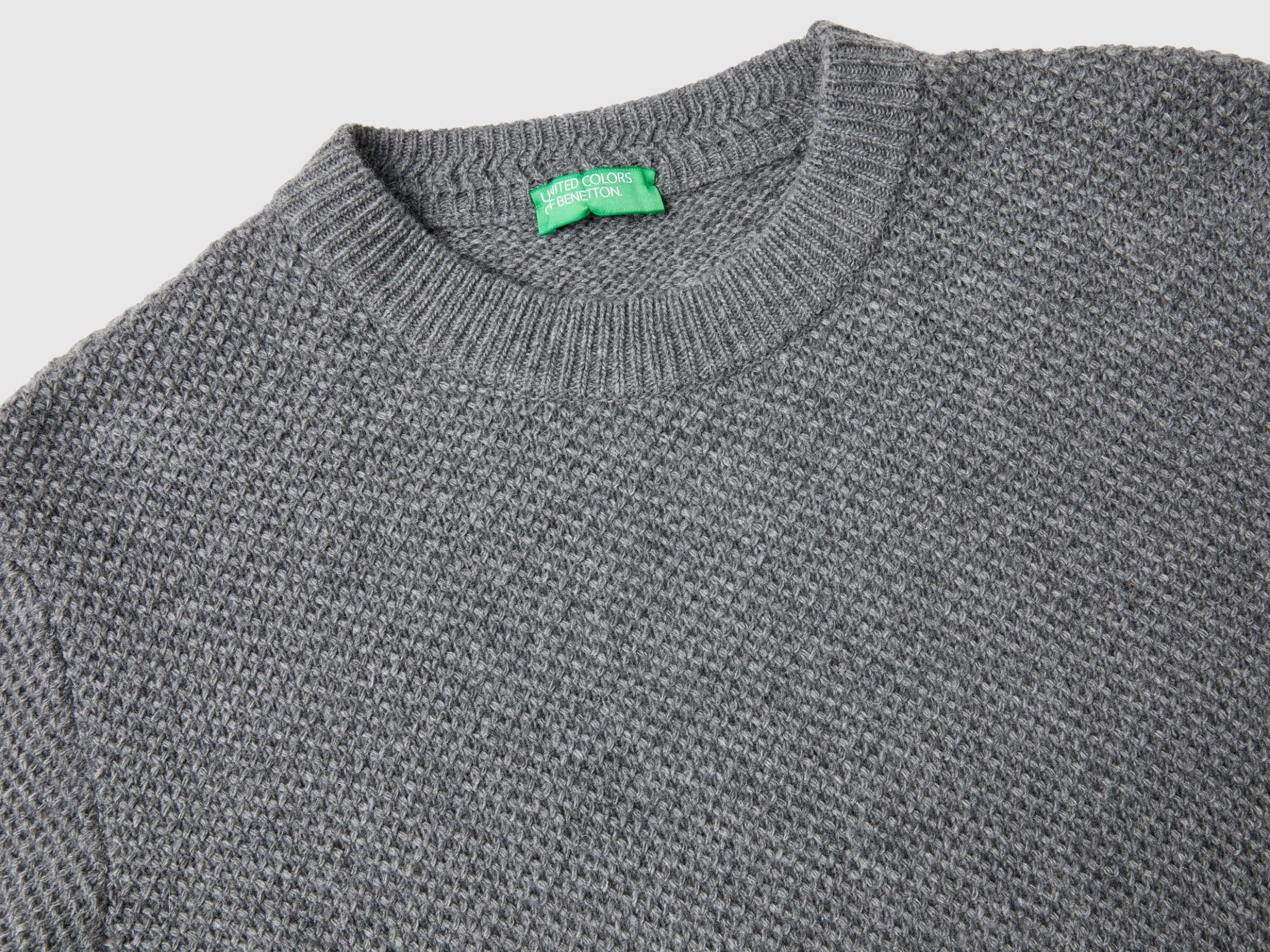 Crew neck sweater in wool blend