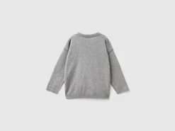 Crew neck sweater with embroidery