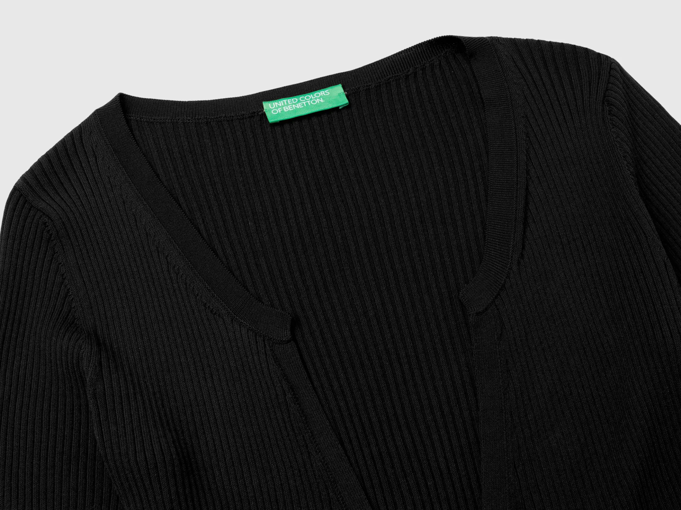 Cropped cardigan with laces