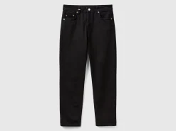 Cropped high-waisted jeans