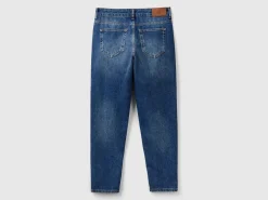 Cropped high-waisted jeans