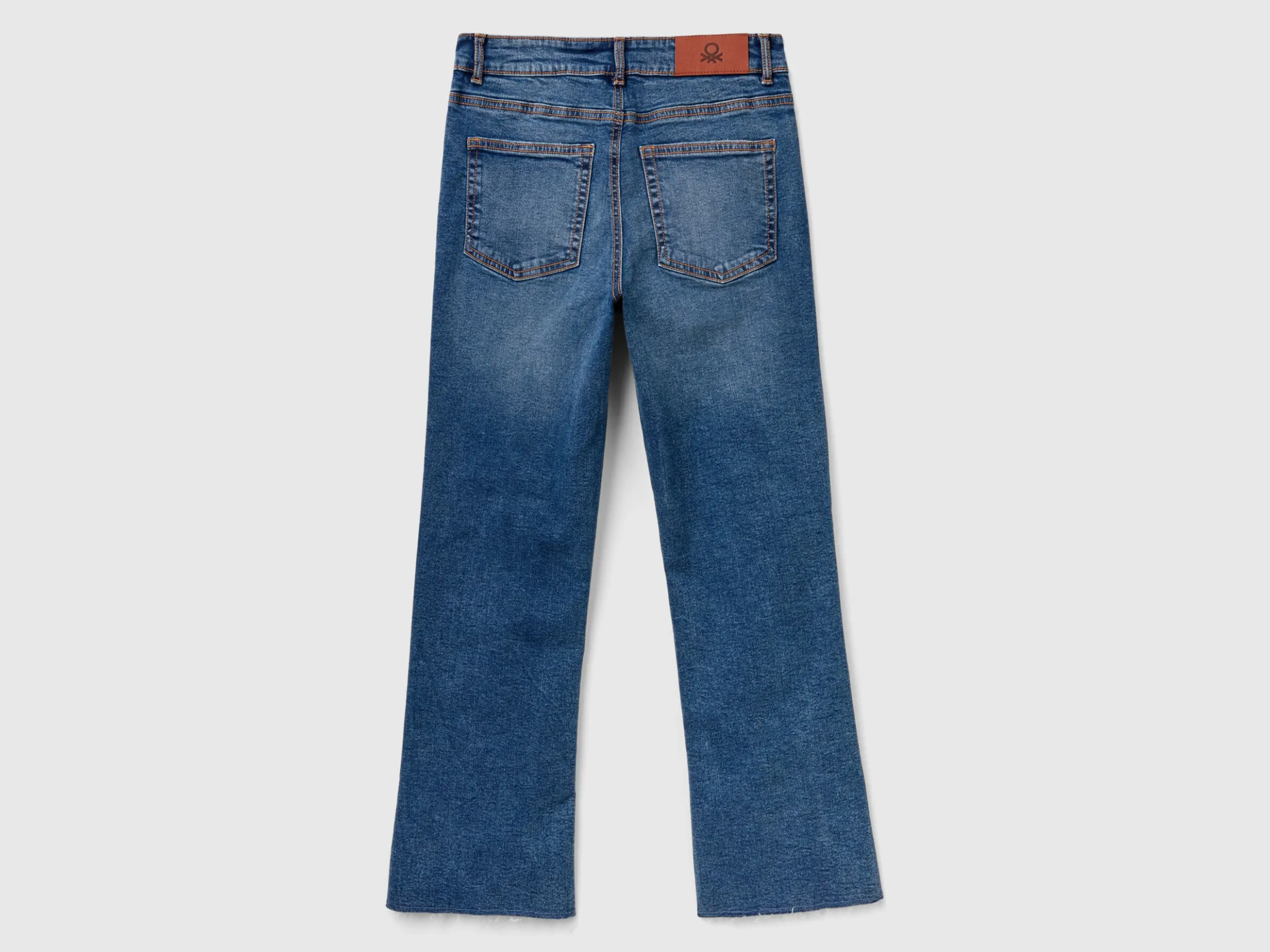Cropped jeans in recycled cotton