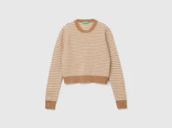 Cropped patterned sweater