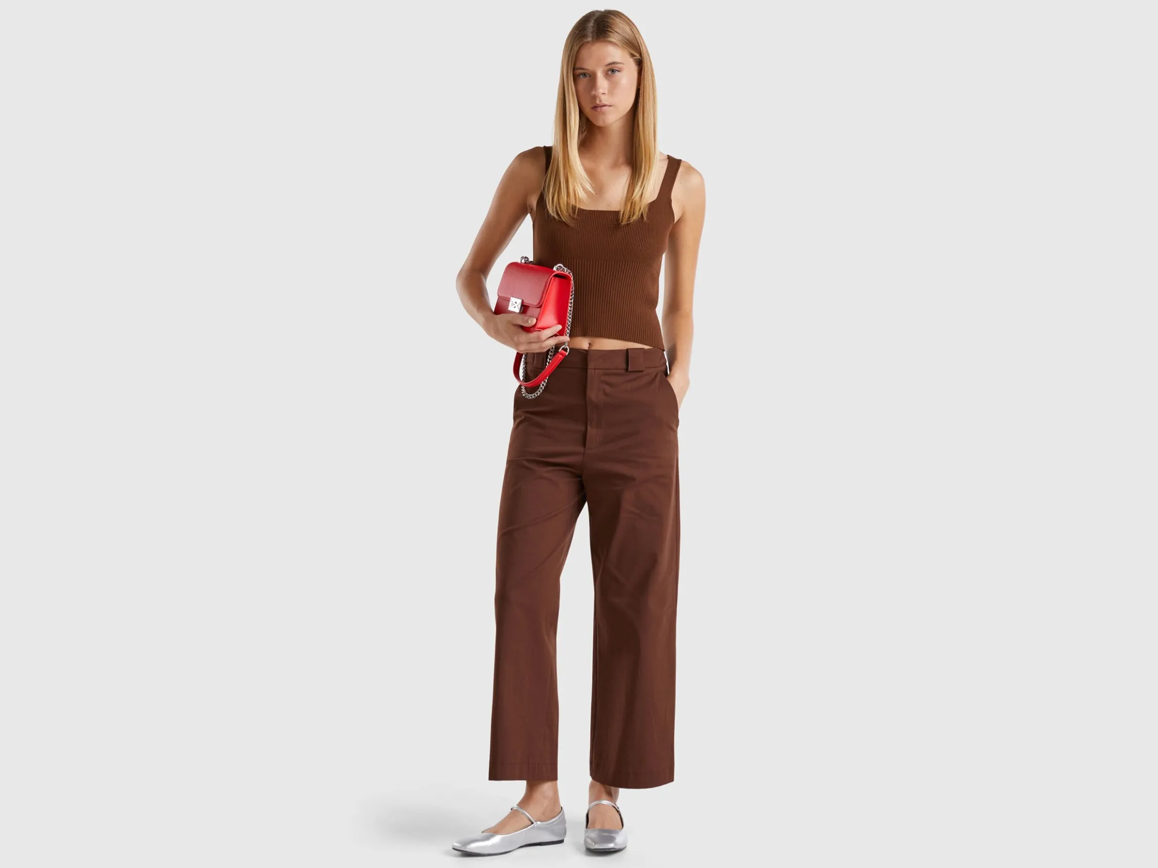 Cropped straight leg trousers