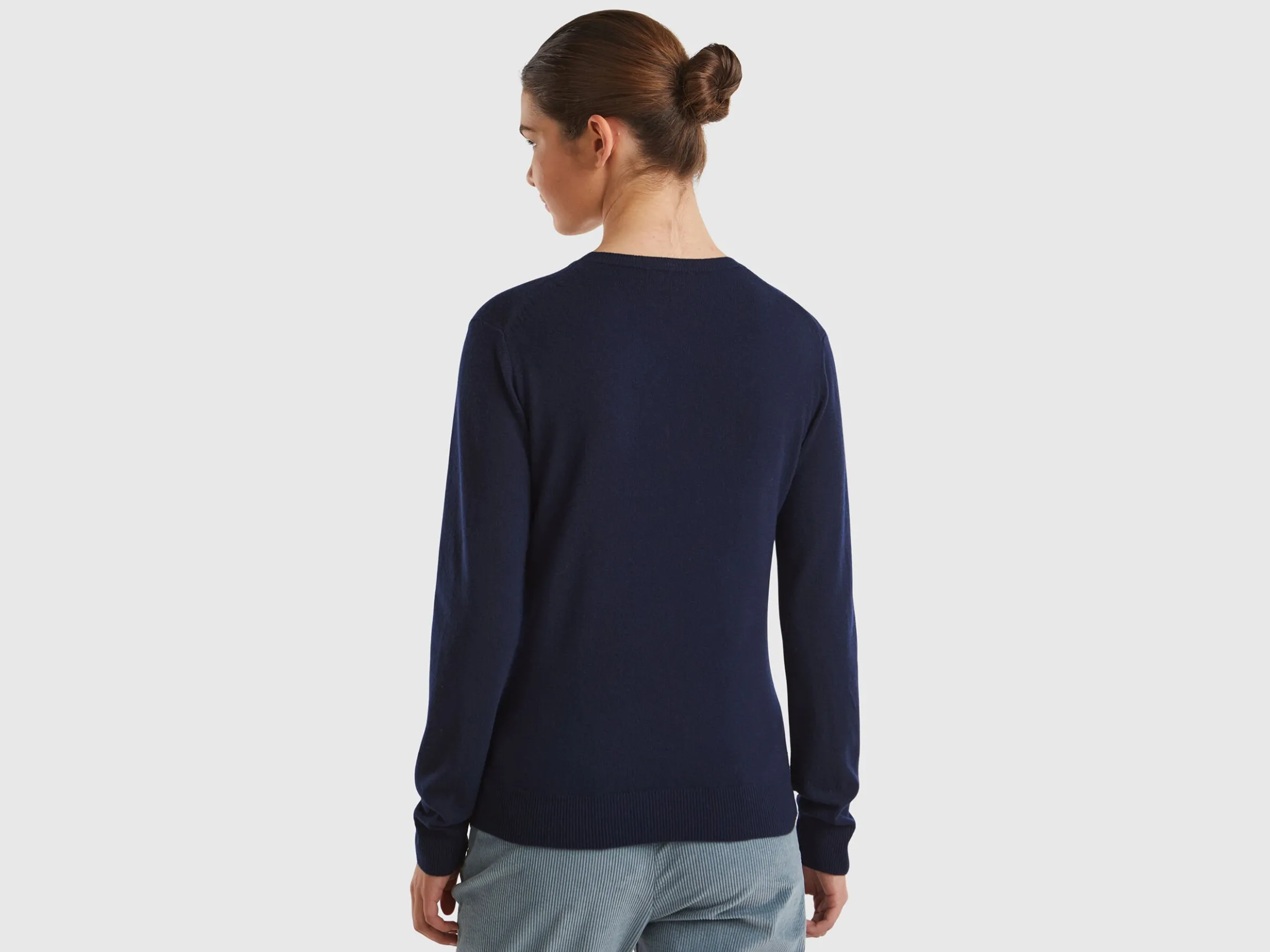 Dark blue crew neck sweater in Merino wool