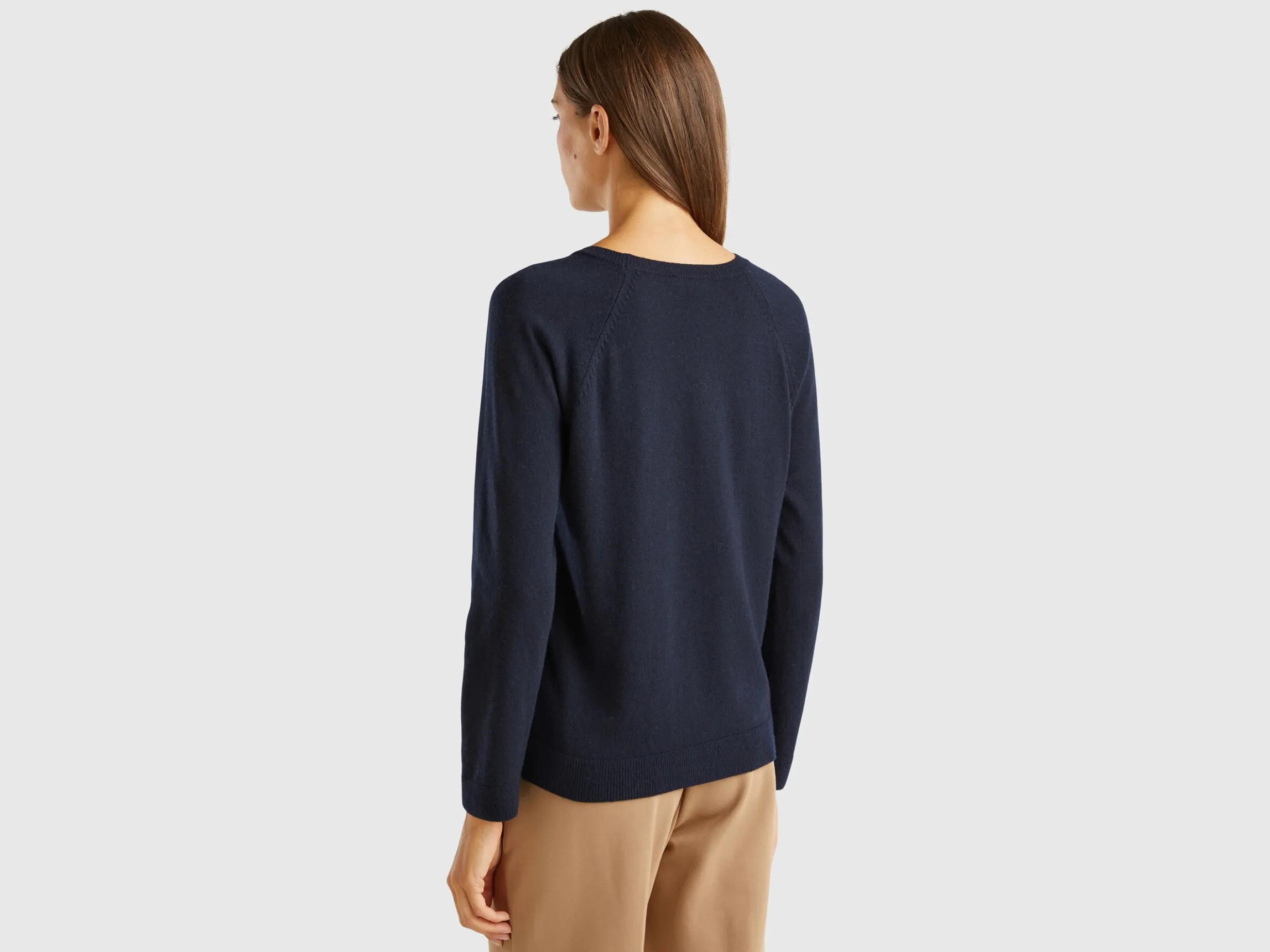 Dark blue crew neck sweater in cashmere and wool blend