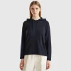 Dark blue sweater in cashmere blend with hood