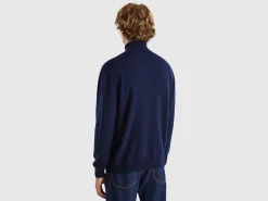 Dark blue turtleneck in pure Merino wool