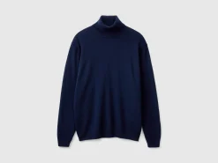 Dark blue turtleneck in pure Merino wool