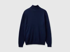 Dark blue turtleneck in pure Merino wool