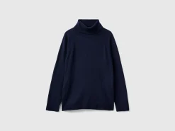 Dark blue turtleneck sweater in cashmere and wool blend