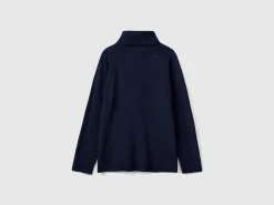 Dark blue turtleneck sweater in cashmere and wool blend