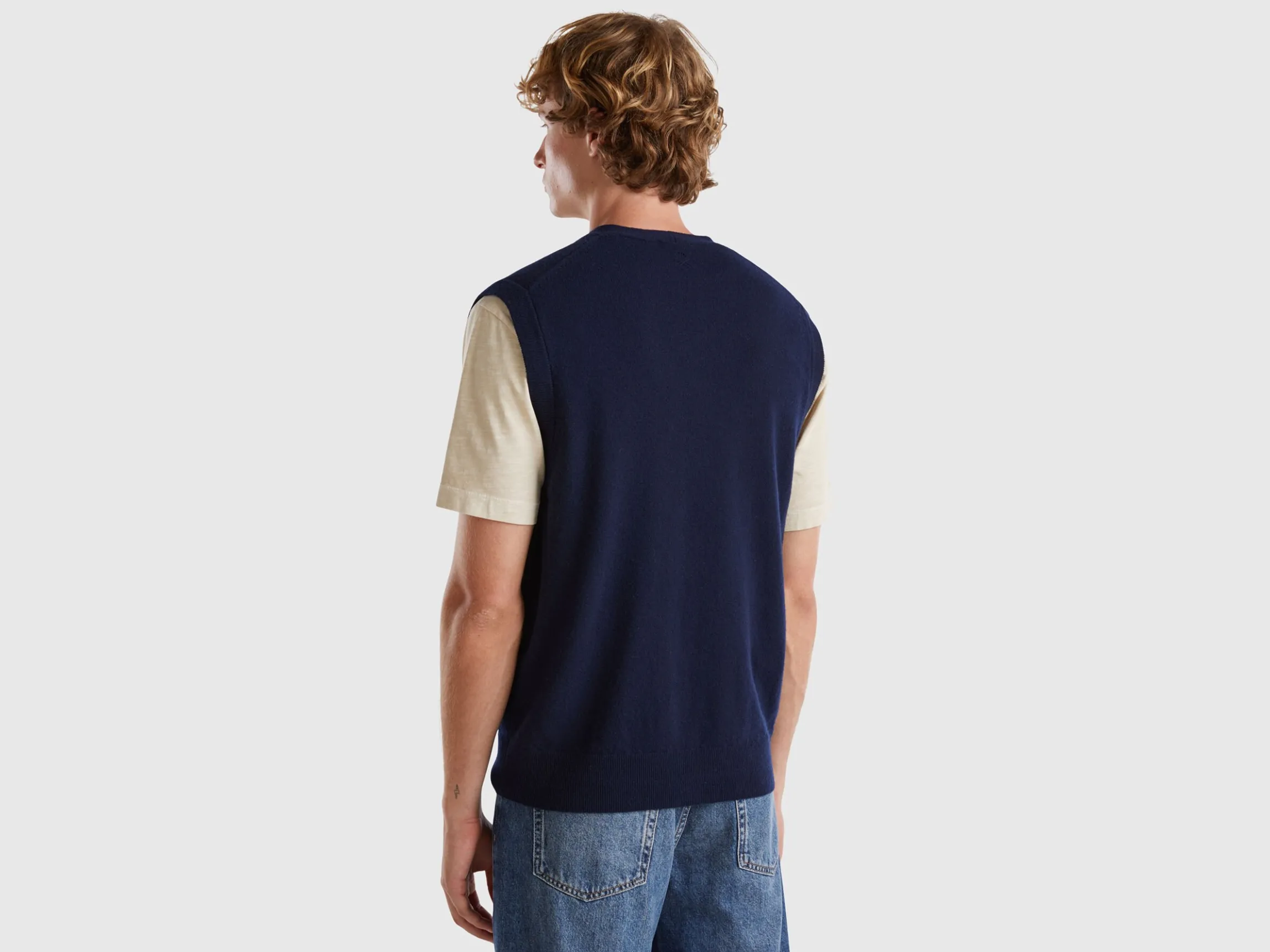 Dark blue vest in pure Merino wool