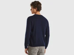 Dark blue V-neck sweater in pure Merino wool