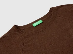 Dark brown crew neck sweater in wool and cashmere blend