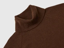 Dark brown turtleneck in wool and cashmere blend