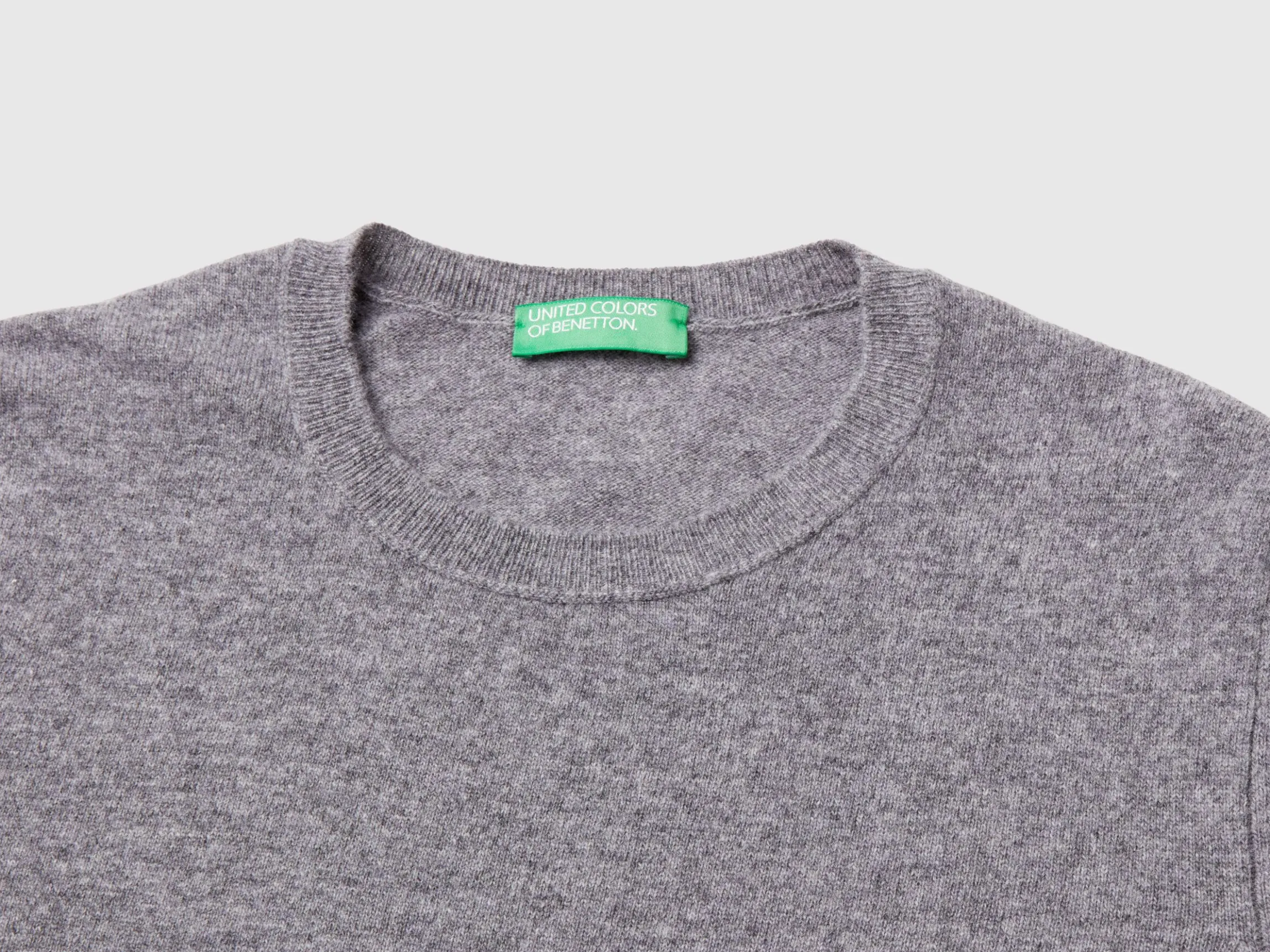 Dark gray short sleeve sweater in pure Merino wool