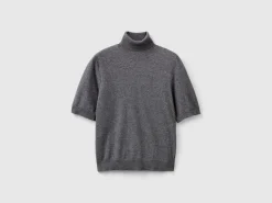 Dark gray short sleeve turtleneck in cashmere blend