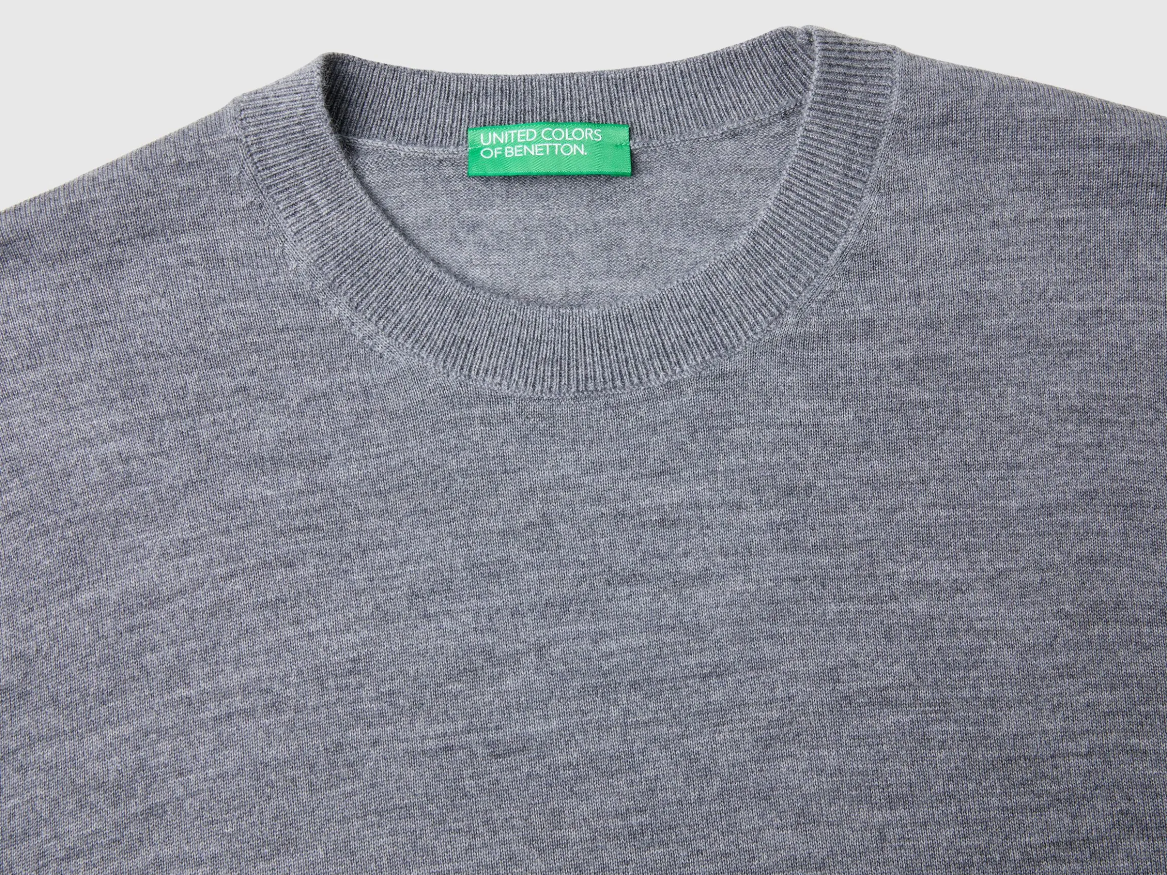Dark gray sweater in pure Merino wool