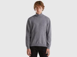 Dark gray turtleneck in pure Merino wool